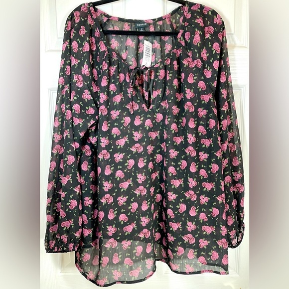 NWT TORRID Women's Plus Size Crinkle Chiffon Tie Front Long Sleeve Top Size 2X - Picture 1 of 10